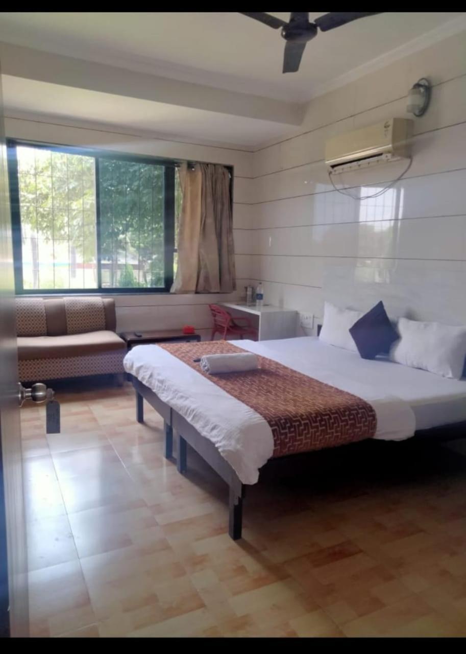Hotel Sarika Murbad Exterior photo